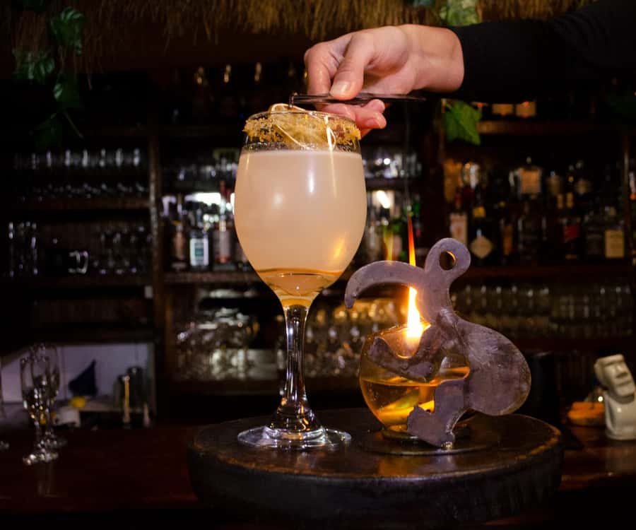 Santiago: Private Dinner & Chilean Folk Show with Transfers - Polynesian ballet and Rapa Nui (Easter Island): the Pacific chapter