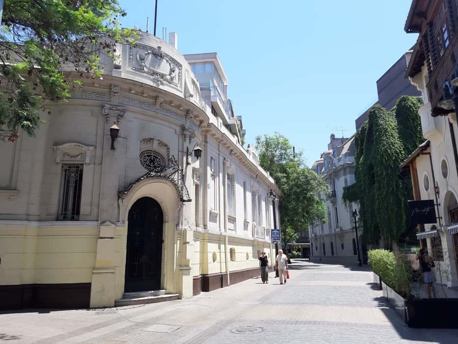 Santiago: Private Half-Day City Tour - Weather, Comfort, and How to Pack for a City Tour That Walks Too