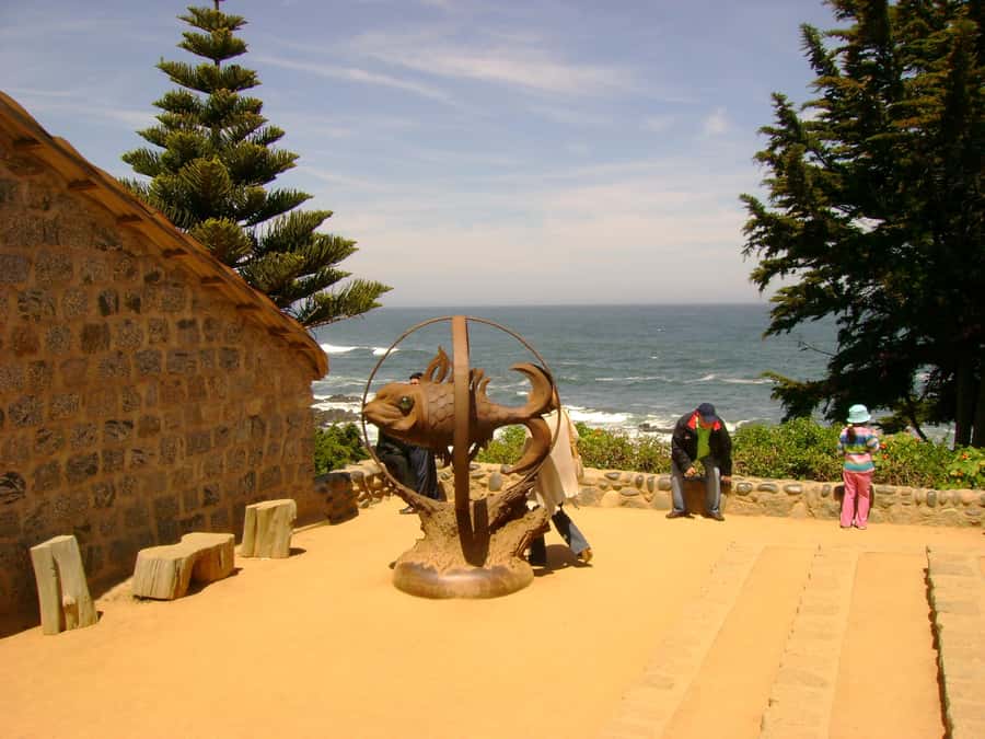Santiago: Private Pomaire, Isla Negra, and Pablo Neruda Tour - Getting from Santiago: early start, 1.5-hour coastal drive, and easy logistics