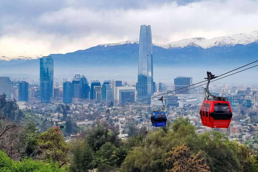 Santiago: Private tour, historic center, high altitude viewpoint, cable car - Hotel pickup and the comfort of a private air-conditioned car