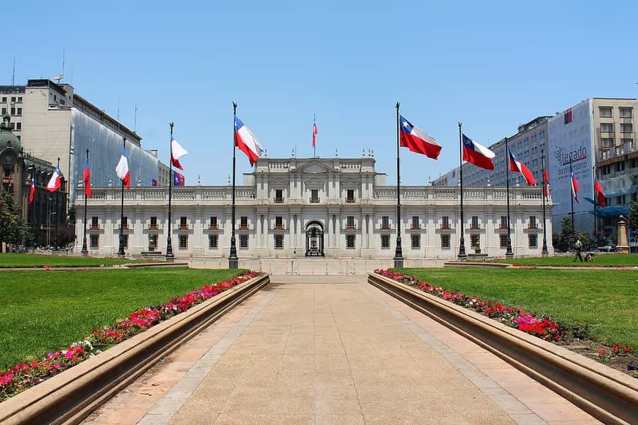 Santiago: The Essentials City Tour & Optional Concha y Toro - The Big Picture: A Smart Way to Orient Yourself in Santiago