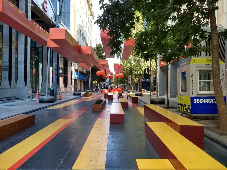 Santiago: The Essentials City Tour & Optional Concha y Toro - Moneda Palace and the Government Quarter: Where Modern Power Meets Historic Streets