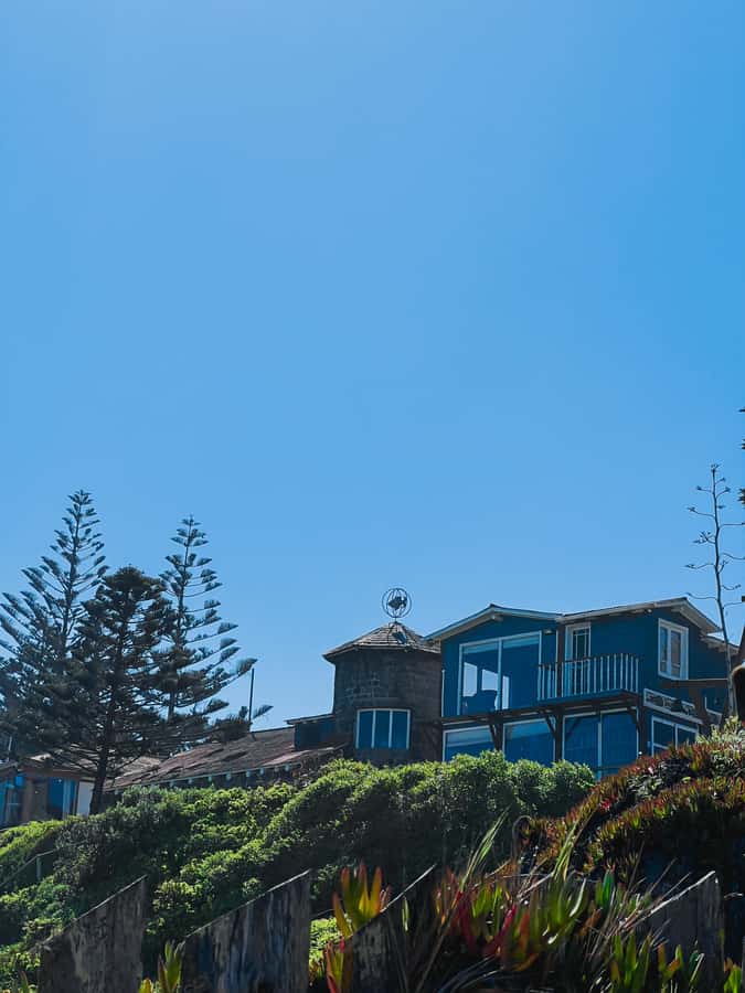 Santiago: Tour to Isla Negra, Algarrobo and Undurraga Wines - Algarrobo at San Alfonso del Mar: famous pool views and a lunch break