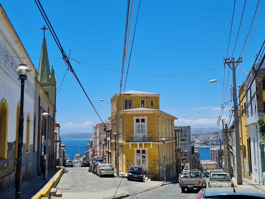 Santiago: Tour to Valparaiso and Casablanca - Valparaiso and Casablanca: Why this pairing works