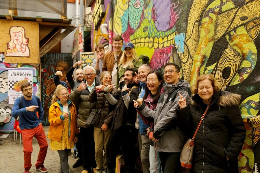 Santiago: Valparaiso, Viña del Mar, & Casablanca Valley Tour - The small-group difference: guides that keep you on track