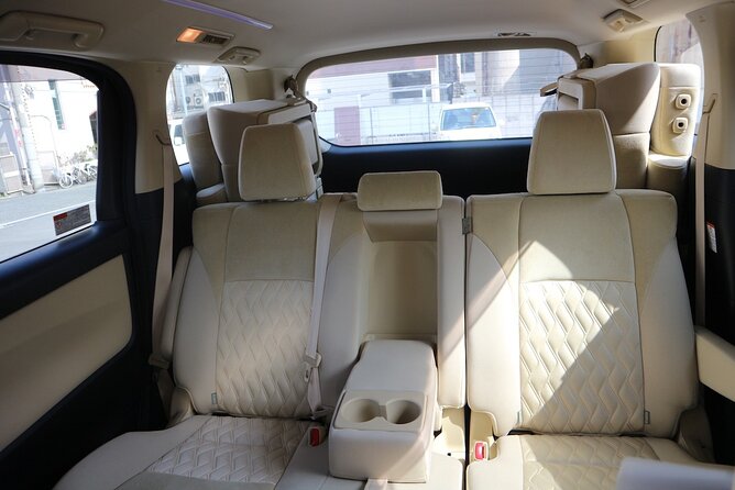 Shared Roundtrip Taxi Transfer from Antigua Airport to Royalton Antigua Resort - Landing At ANU: How You Get From Customs To The Right Vehicle