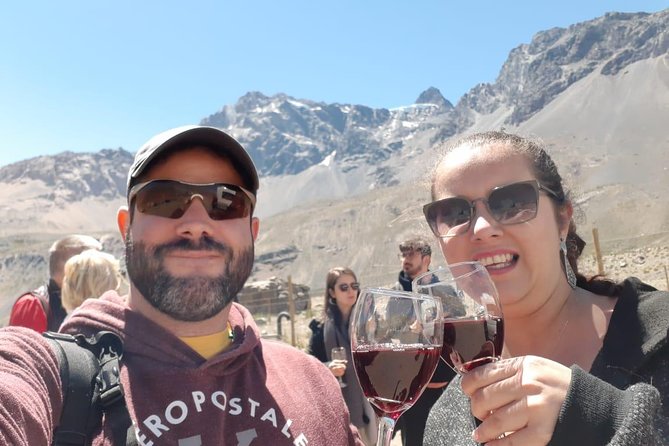 Small-Group Cajón del Maipo Full-Day Tour and Picnic - Wine, picnic timing, and what to eat when you are hungry