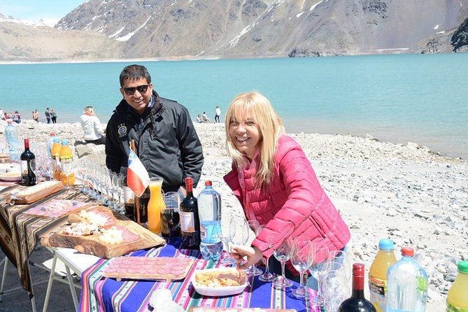 Small-Group Cajón del Maipo Full-Day Tour and Picnic - Getting out of Santiago early, and why the day can run long