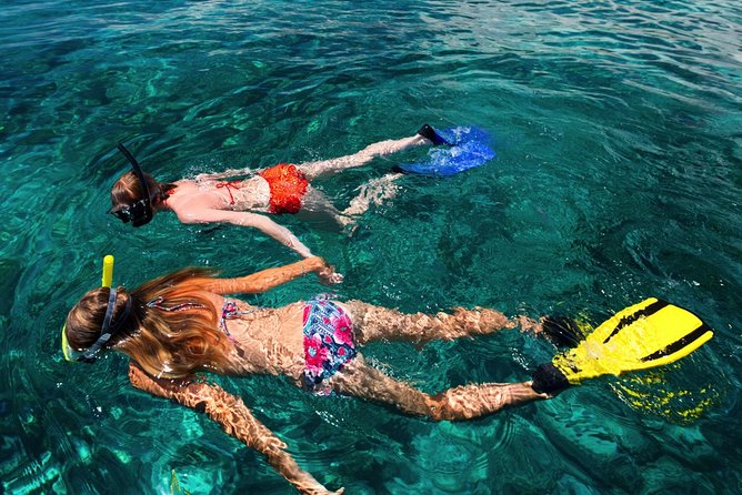 Snorkel and Island Experience at Laughing Bird Caye National Park - The morning start: boat ride to Laughing Bird Caye National Park