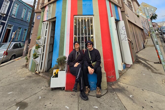 Street Art in Valparaiso and Wines in Casablanca from Santiago - Cerro Concepcion and Ascensor Concepcion: Hill Culture Plus the 1883 Lift