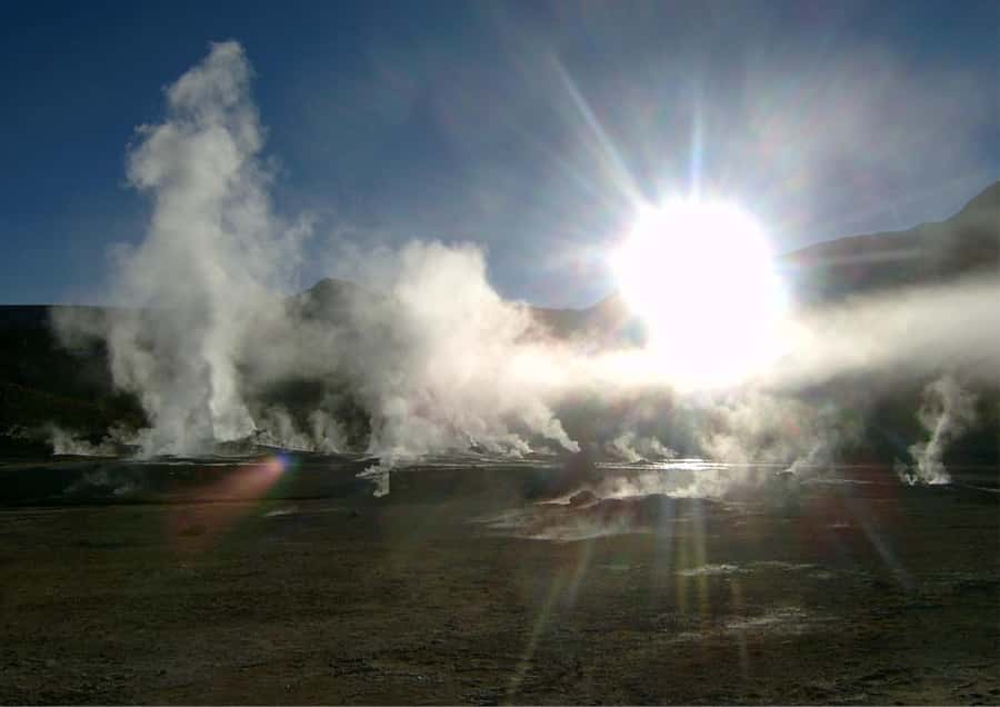 Tatio Gayser - Tour : San Pedro de Atacama - Chile - Breakfast, coffee, and tea: fueling the cold morning