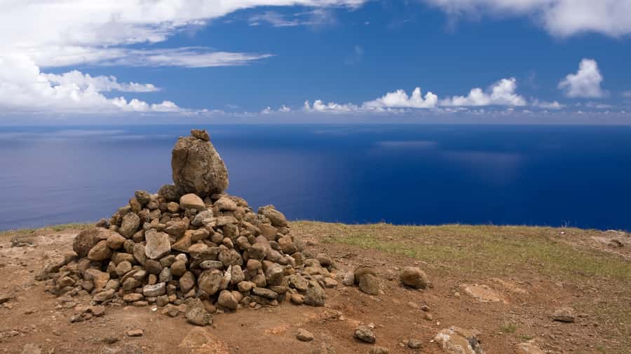 Terevaka Horse Excursion: The highest point and 360° view. - Riding Terevaka on trained horses: safety and comfort basics