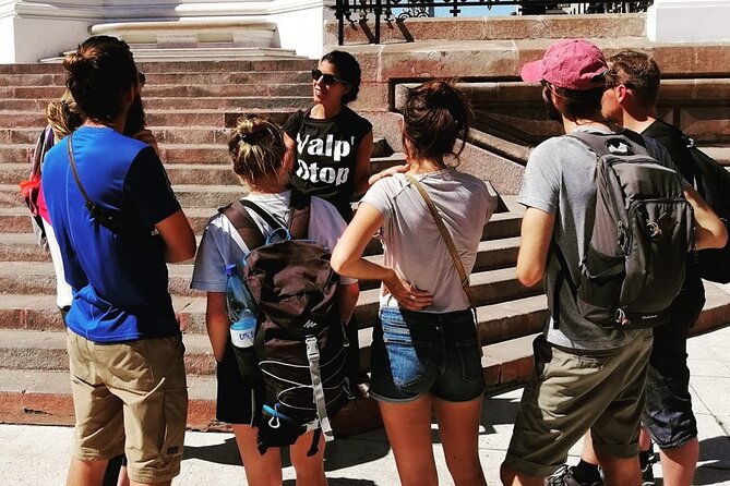 The Tour of Valparaiso in French on foot and in a small group - Plaza Sotomayor: starting with the Chilean Navy and the port mood
