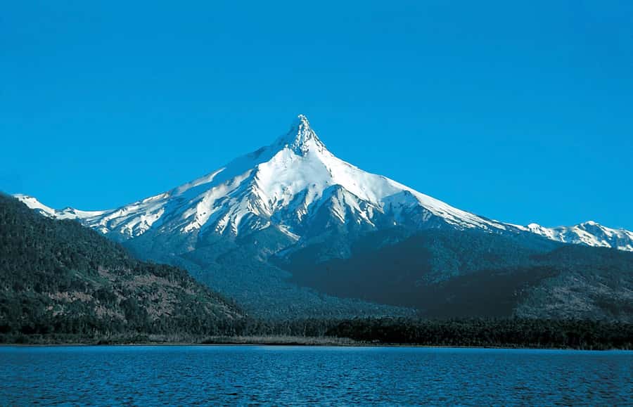 Todos los Santos Lake and Villa Peulla Tour - Peulla in the Andes: tiny village, big context