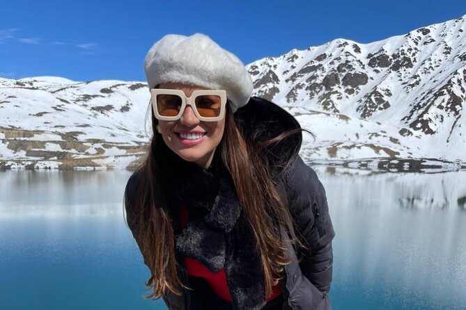 Tour Cajón del Maipo + Embalse el Yeso - Stop 3: Cajón del Maipo at Romeral, animals and local tastings