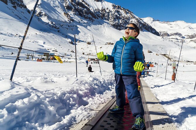 Tour Parque Farellones Ticket+Transportation, optional Snowwear - Stop 1 and Stop 3 at Parque Arauco: fast, useful breaks