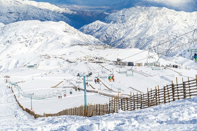 Tour Parque Farellones Ticket+Transportation, optional Snowwear - Optional snowwear: a practical way to avoid a cold, dirty surprise