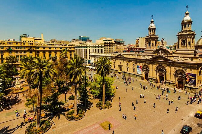 Traditional City Tour - Plaza de Armas: The Main Square Moment