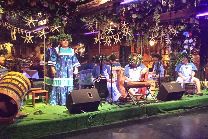 Traditional Dinner Show in Santiago - Dress smart casual, and bring the right mindset