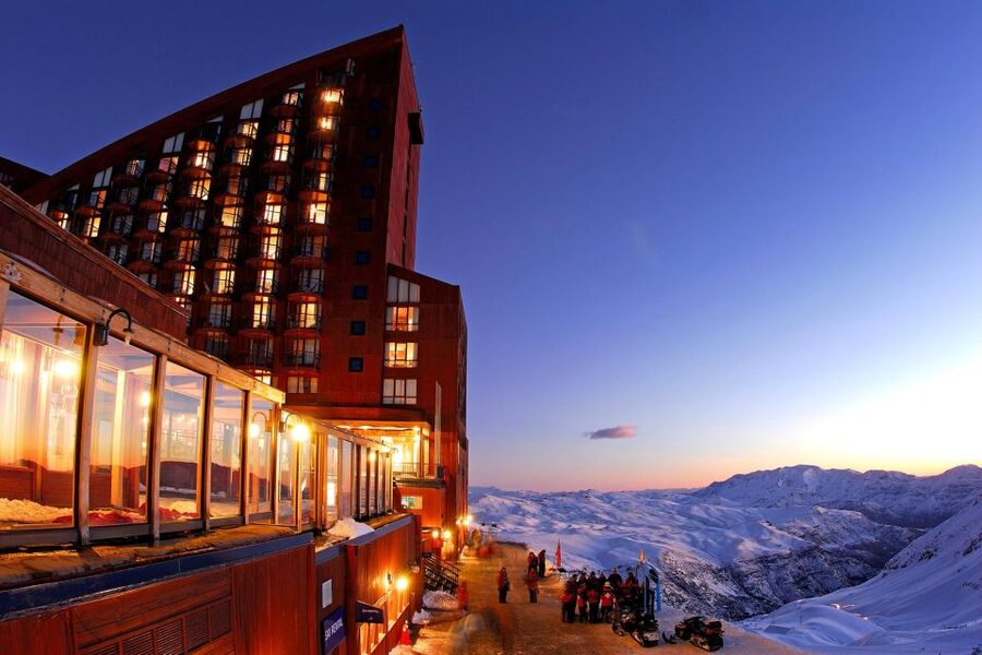 Valle Nevado Tour - Valle Nevado Arrival: Views, Walking Time, and the Ski Reality Check