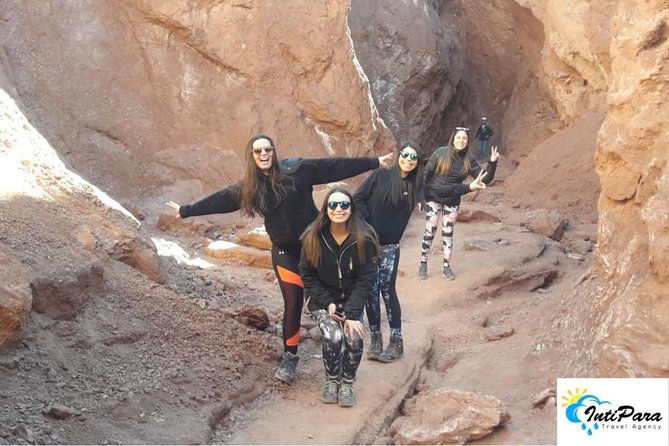 Valley of the moon - Stop 1: Valle de la Luna, where the ground looks otherworldly
