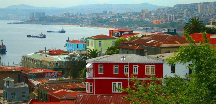 Valparaiso 3-Hour Walking Tour - Getting Your Bearings Before You Climb: Walking the Tight Streets