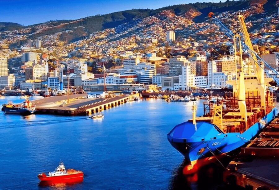 Valparaiso : Must-See Sites Walking Tour With A Guide - Price and what $31 buys you, beyond the route