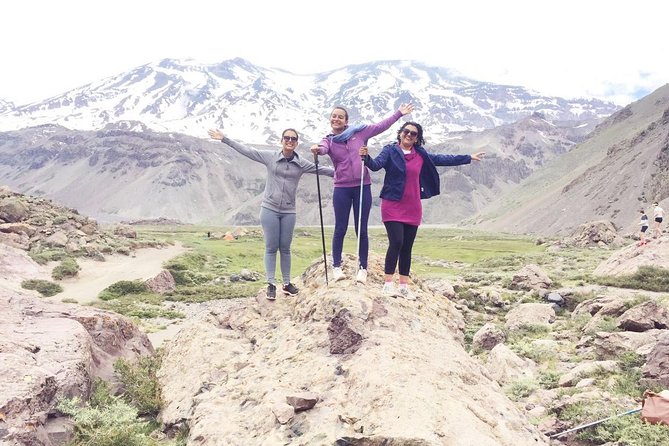 Volcano & Hotsprings 4K - Getting Out of Santiago and Into the Cajón del Maipo Rhythm
